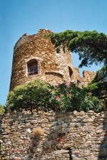 Foto Blick auf die Ruine von Bormes-les-Mimosas